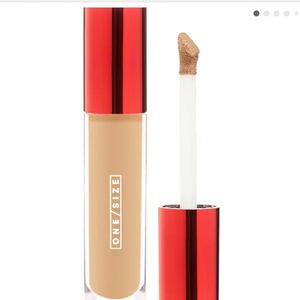 Medium 3G medium ONE/SIZE Turn Up the Base Butter Silk Concealer